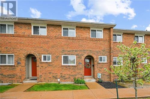 125 Livingston Avenue Unit# 16, Grimsby, ON - Outdoor With Exterior