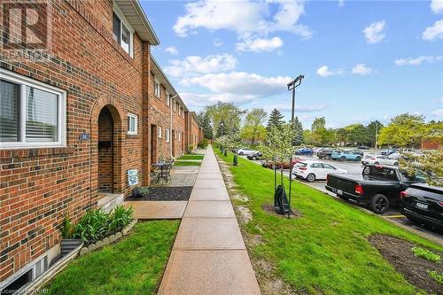 125 Livingston Avenue Unit# 16, Grimsby, ON - Outdoor