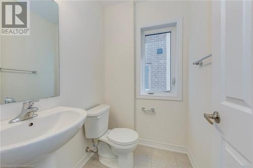 3916 Leonardo Street, Burlington, ON - Indoor Photo Showing Bathroom