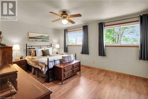 48 Emily Street, Grimsby, ON - Indoor Photo Showing Bedroom