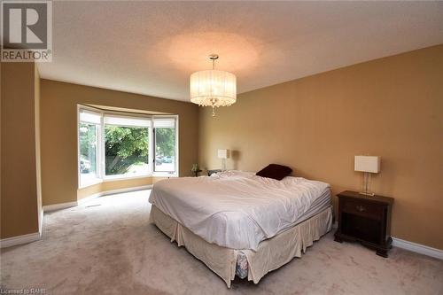 43 Glenayr Street, Hamilton, ON - Indoor Photo Showing Bedroom