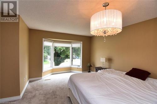 43 Glenayr Street, Hamilton, ON - Indoor Photo Showing Bedroom