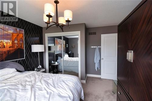 43 Glenayr Street, Hamilton, ON - Indoor Photo Showing Bedroom