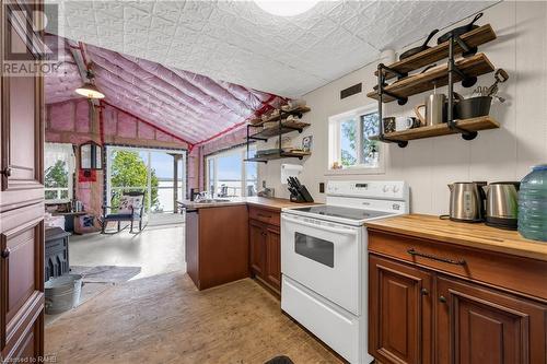 99 Teddy Bear Lane, South Bruce Peninsula, ON - Indoor Photo Showing Kitchen