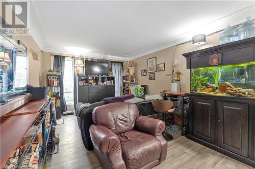 29 Clarendon Avenue, Hamilton, ON - Indoor