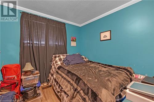 29 Clarendon Avenue, Hamilton, ON - Indoor Photo Showing Bedroom