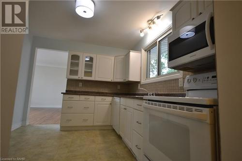 169 Gardiner Avenue E, Haldimand County, ON - Indoor Photo Showing Kitchen