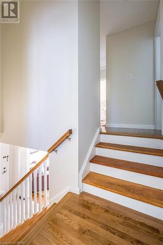 58 Hillcrest Avenue, Hamilton, ON - Indoor Photo Showing Other Room