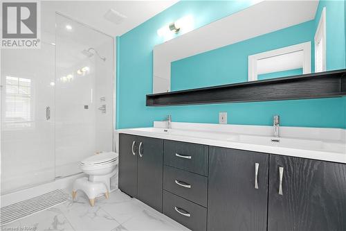 117 Hibiscus Lane, Hamilton, ON - Indoor Photo Showing Bathroom