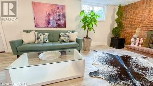 179 Orchard Drive, Ancaster, ON - Indoor Photo Showing Living Room With Fireplace