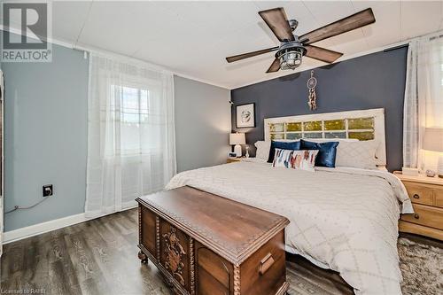 41 East 32Nd Street, Hamilton, ON - Indoor Photo Showing Bedroom