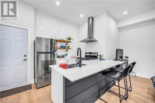 262 Robert Street, Hamilton, ON - Indoor Photo Showing Kitchen