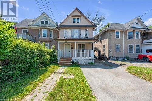 107 Maple Avenue, Welland, ON - Outdoor With Balcony With Facade