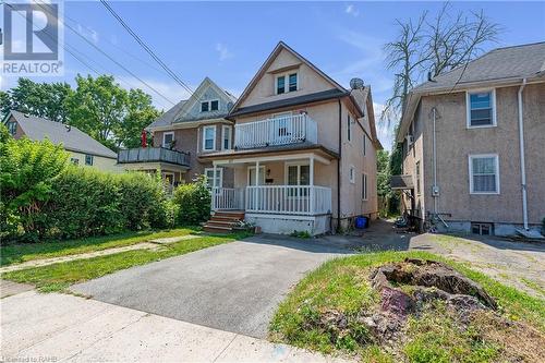 107 Maple Avenue, Welland, ON - Outdoor With Balcony With Facade