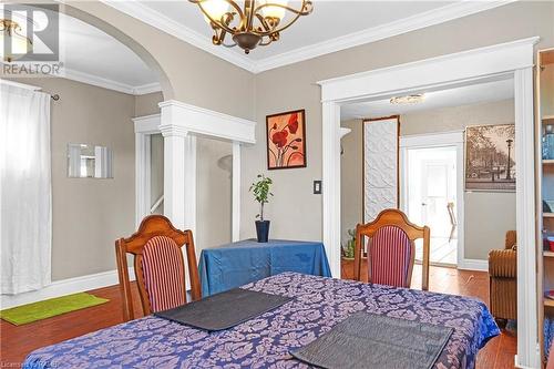 107 Maple Avenue, Welland, ON - Indoor Photo Showing Dining Room