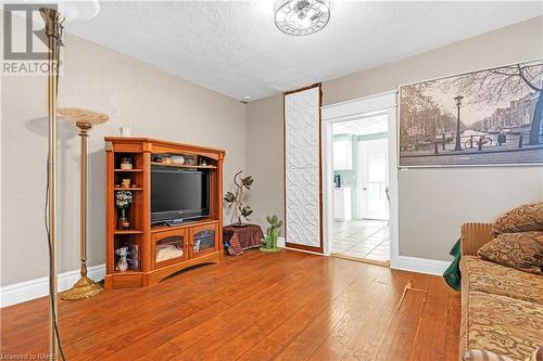 107 Maple Avenue, Welland, ON - Indoor Photo Showing Other Room