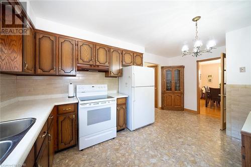 783 Lawrence Road, Hamilton, ON - Indoor Photo Showing Kitchen With Double Sink