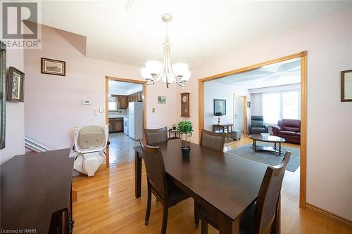 783 Lawrence Road, Hamilton, ON - Indoor Photo Showing Dining Room