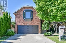 46 Redtail Crescent  Hamilton, ON L9B 2R5