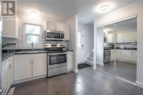 131 Rockwood Avenue Unit# 8, St. Catharines, ON - Indoor Photo Showing Kitchen