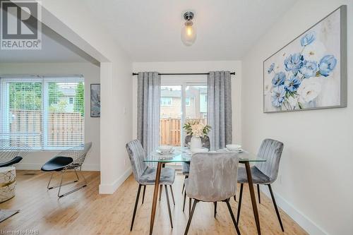 5219 Banting Court Unit# 77, Burlington, ON - Indoor Photo Showing Dining Room