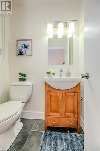 5219 Banting Court Unit# 77, Burlington, ON - Indoor Photo Showing Bathroom