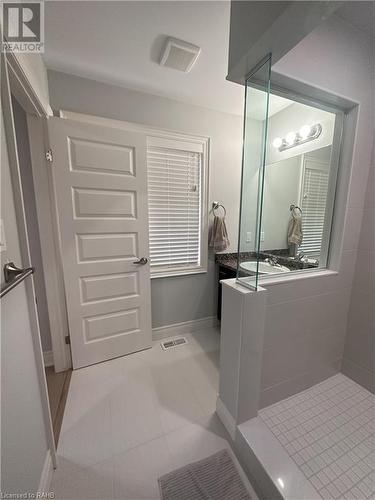 Master Ensuite - 166 Mount Albion Road Unit# 1, Hamilton, ON - Indoor