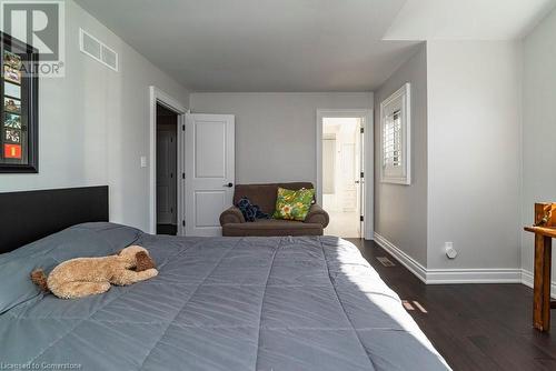 67 Alma Street, Dundas, ON - Indoor Photo Showing Bedroom