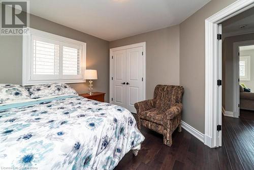 67 Alma Street, Dundas, ON - Indoor Photo Showing Bedroom