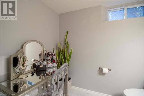 65 Blueridge Crescent, Brantford, ON - Indoor Photo Showing Bathroom