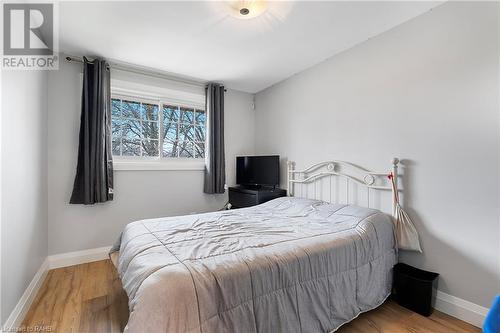 6146 Monterey Avenue, Niagara Falls, ON - Indoor Photo Showing Bedroom