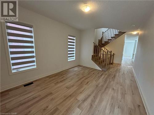 47 Bloomfield Crescent, Cambridge, ON - Indoor Photo Showing Other Room