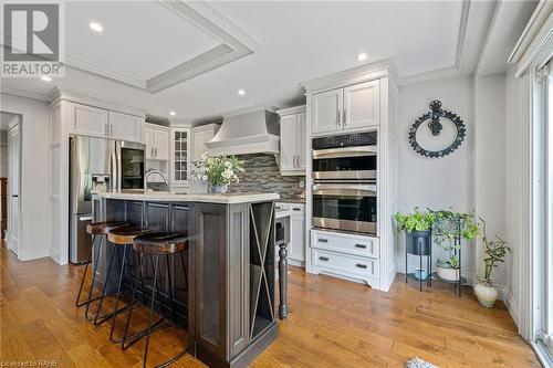 71 Stonepine Crescent, Hamilton, ON - Indoor Photo Showing Kitchen With Upgraded Kitchen