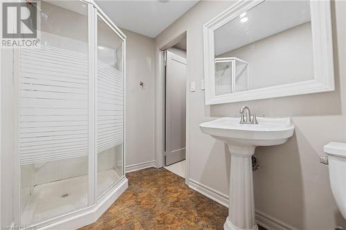 71 Stonepine Crescent, Hamilton, ON - Indoor Photo Showing Bathroom