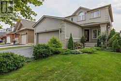 71 STONEPINE Crescent  Hamilton, ON L9C 7T7