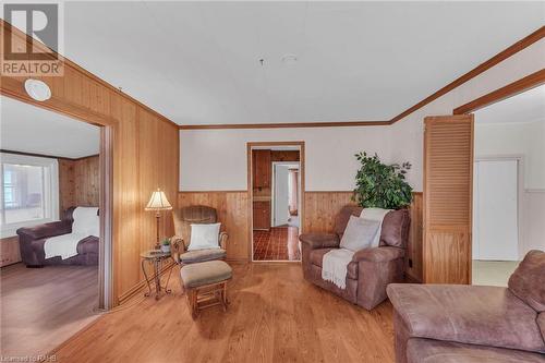 16 Broad Street, Port Dover, ON - Indoor Photo Showing Living Room