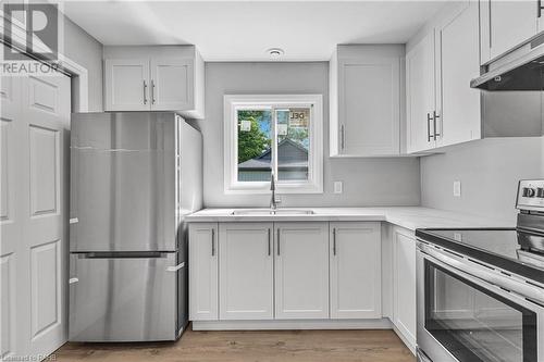 2940 3 Highway, Port Colborne, ON - Indoor Photo Showing Kitchen With Double Sink