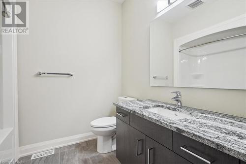 5622 Ironwood Street Unit# 1, Niagara Falls, ON - Indoor Photo Showing Bathroom