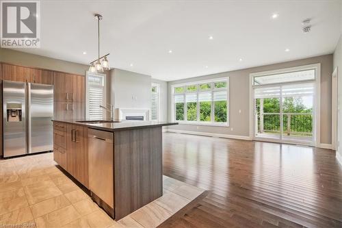 5622 Ironwood Street Unit# 1, Niagara Falls, ON - Indoor Photo Showing Kitchen