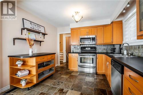 2479 Exeter Crescent, Burlington, ON - Indoor Photo Showing Kitchen With Double Sink