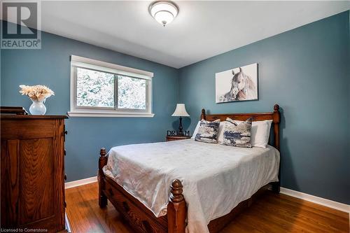 2479 Exeter Crescent, Burlington, ON - Indoor Photo Showing Bedroom