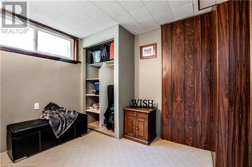 2479 Exeter Crescent, Burlington, ON - Indoor Photo Showing Other Room