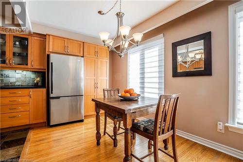 2479 Exeter Crescent, Burlington, ON - Indoor Photo Showing Dining Room