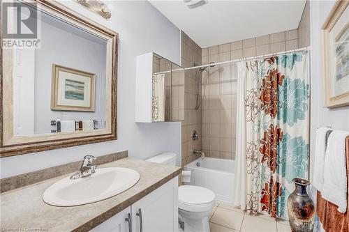 6 1/2 Kopperfield Lane, Hamilton, ON - Indoor Photo Showing Bathroom