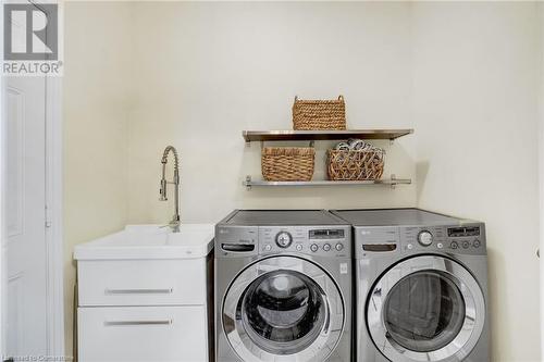 6 1/2 Kopperfield Lane, Hamilton, ON - Indoor Photo Showing Laundry Room