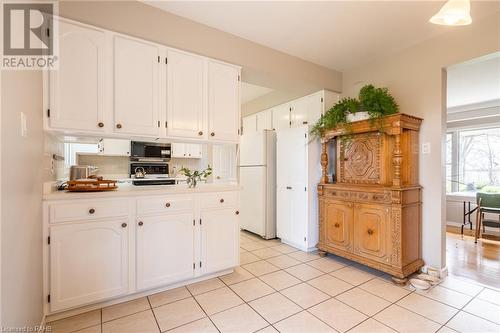 488 Townline Road, Niagara-On-The-Lake, ON - Indoor Photo Showing Kitchen