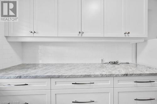 9 Grant Boulevard Unit# 107, Dundas, ON - Indoor Photo Showing Kitchen