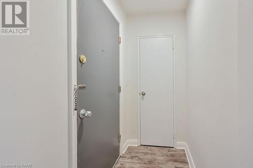 9 Grant Boulevard Unit# 107, Dundas, ON - Indoor Photo Showing Other Room