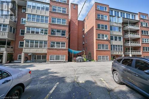 9 Grant Boulevard Unit# 107, Dundas, ON - Outdoor With Facade