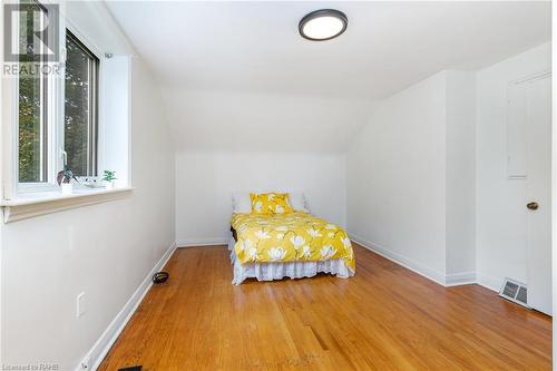 40 Robroy Avenue, Hamilton, ON - Indoor Photo Showing Other Room